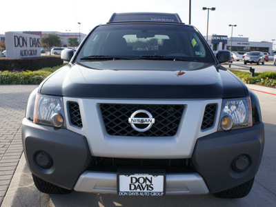 nissan xterra 2010 black suv gasoline 6 cylinders 2 wheel drive automatic with overdrive 76018