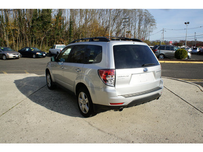 subaru forester 2010 spark silver suv 2 5x limited gasoline 4 cylinders all whee drive automatic 07724