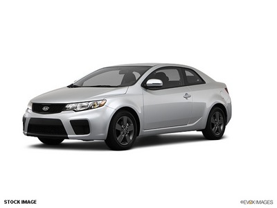 kia forte koup 2012 silver coupe gasoline 4 cylinders front wheel drive not specified 44060