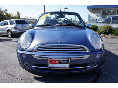 mini cooper 2006 blue gasoline 4 cylinders front wheel drive 5 speed manual 07044