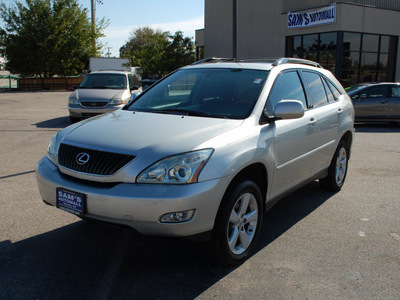 lexus rx 330 2004 millennium silver suv gasoline 6 cylinders all whee drive automatic 67210