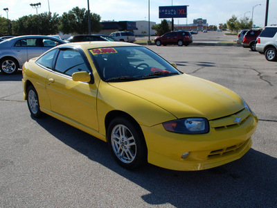chevrolet cavalier 2004 yellow coupe ls sport gasoline 4 cylinders front wheel drive 5 speed manual 67210