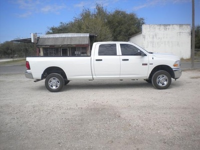 ram ram pickup 2500 2011 summit white gasoline 8 cylinders 4 wheel drive not specified 78064