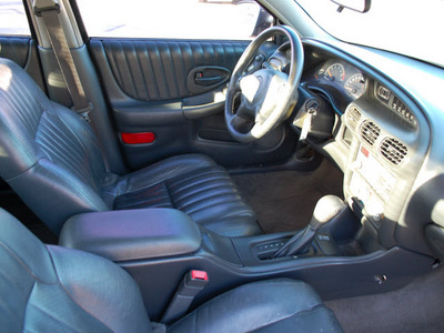 pontiac grand prix 2002 blue black sedan gt gasoline 6 cylinders front wheel drive automatic 67210