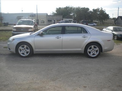 chevrolet malibu 2010 silver sedan gasoline 4 cylinders front wheel drive not specified 78064