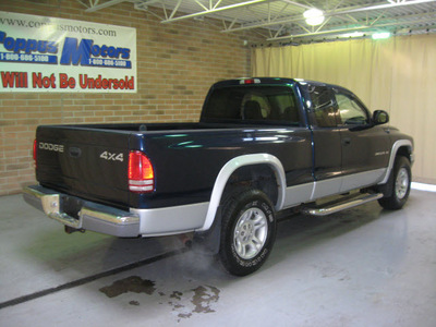 dodge dakota 2001 blue silver slt gasoline 6 cylinders 4 wheel drive automatic with overdrive 44883