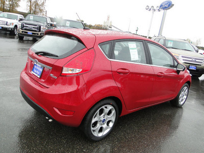 ford fiesta 2012 red hatchback ses gasoline 4 cylinders front wheel drive automatic 98032