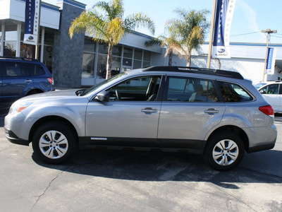 subaru outback 2011 silver wagon 2 5i gasoline 4 cylinders all whee drive automatic 94063