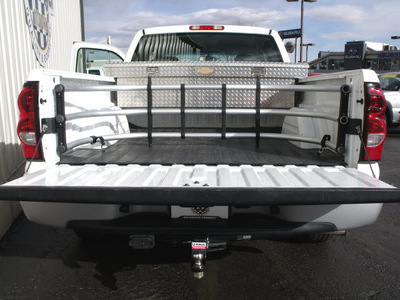 chevrolet silverado 1500 classic 2007 white pickup truck work truck 6 cylinders rear wheel drive automatic 80905