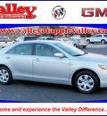 toyota camry 2009 silver sedan le gasoline 4 cylinders front wheel drive automatic 55124