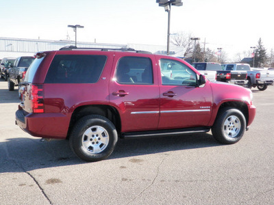 chevrolet tahoe 2011 dk  red suv lt 4wd flex fuel 8 cylinders 4 wheel drive automatic 55318