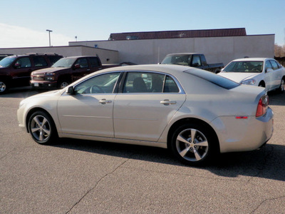 chevrolet malibu 2011 gold sedan lt flex fuel 4 cylinders front wheel drive automatic 55318