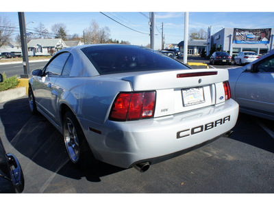 ford mustang 2003 silver coupe svt cobra gasoline 8 cylinders sohc rear wheel drive manual 08016