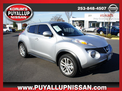 nissan juke 2011 silver suv sv gasoline 4 cylinders all whee drive automatic 98371