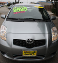 toyota yaris 2007 gray hatchback gasoline 4 cylinders front wheel drive 5 speed manual 93955