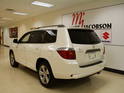 toyota highlander 2008 white suv sport gasoline 6 cylinders all whee drive automatic 27707