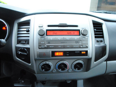 toyota tacoma 2010 white 4 cylinders 5 speed manual 91731