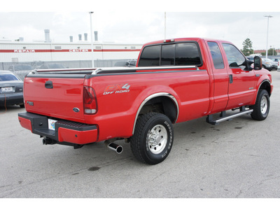 ford f 250 super duty 2004 red xlt diesel 8 cylinders 4 wheel drive automatic 77388
