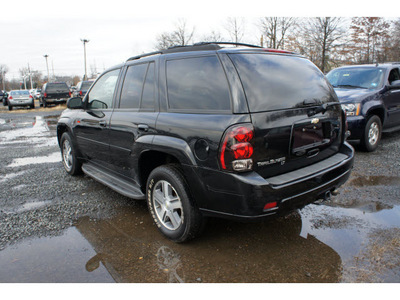 chevrolet trailblazer 2007 black suv lt gasoline 6 cylinders 4 wheel drive automatic with overdrive 08902