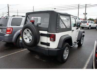 jeep wrangler 2010 white suv sport gasoline 6 cylinders 4 wheel drive automatic with overdrive 08902