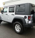 jeep wrangler unlimited 2007 bright silver suv rubicon gasoline 6 cylinders 4 wheel drive automatic 98371