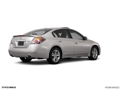 nissan altima 2012 silver sedan gasoline 6 cylinders front wheel drive not specified 98371