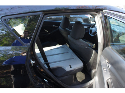 pontiac vibe 2010 navy blue hatchback 1 8l 4 cylinders front wheel drive 5 speed manual 07712