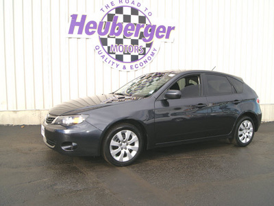 subaru impreza 2009 gray hatchback 2 5i gasoline 4 cylinders all whee drive 5 speed manual 80905