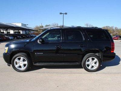 chevrolet tahoe 2008 black suv lt flex fuel 8 cylinders 2 wheel drive automatic 76087