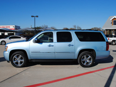 chevrolet suburban 2011 blue suv ltz flex fuel 8 cylinders 4 wheel drive automatic 76087