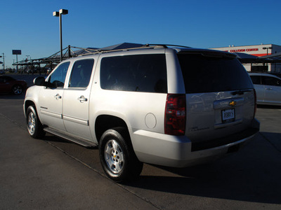 chevrolet suburban 2011 silver suv lt flex fuel 8 cylinders 4 wheel drive automatic 76087