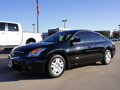 nissan altima 2009 black sedan 2 5 s gasoline 4 cylinders front wheel drive automatic 76018