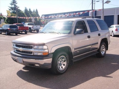 chevrolet tahoe 2004 silver suv lt flex fuel 8 cylinders 4 wheel drive automatic 98674