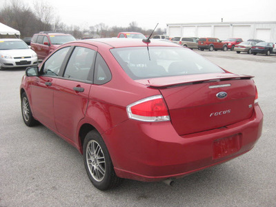 ford focus 2010 red sedan se gasoline 4 cylinders front wheel drive automatic 62863