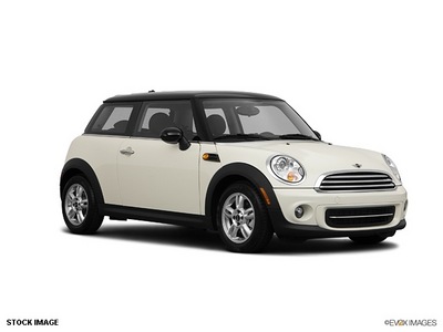 mini cooper 2011 hatchback gasoline 4 cylinders front wheel drive not specified 77388