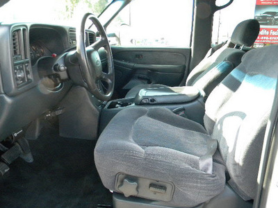 chevrolet silverado 2500hd 2002 white ls gasoline 8 cylinders rear wheel drive automatic 92882