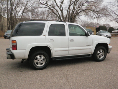 chevrolet tahoe 2002 white suv lt 4wd flex fuel 8 cylinders 4 wheel drive automatic 55318