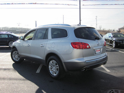 buick enclave 2008 silver suv cxl gasoline 6 cylinders all whee drive automatic 46410