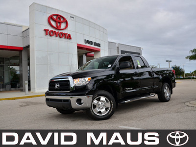 toyota tundra 2012 black sr5 gasoline 8 cylinders 4 wheel drive automatic 32771