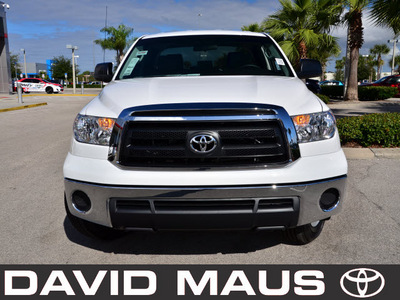 toyota tundra 2012 white sr5 flex fuel 8 cylinders 4 wheel drive automatic 32771