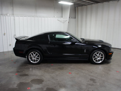 ford shelby gt500 2008 black coupe coupe gasoline 8 cylinders rear wheel drive 6 speed manual 76108