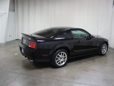 ford shelby gt500 2008 black coupe coupe gasoline 8 cylinders rear wheel drive 6 speed manual 76108