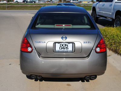 nissan maxima 2004 beige sedan 3 5 sl gasoline 6 cylinders front wheel drive automatic 76018