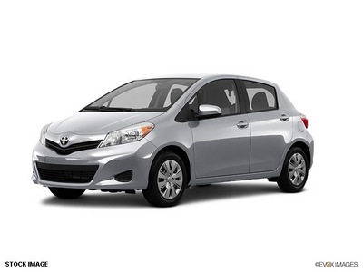 toyota yaris 2012 silver hatchback gasoline 4 cylinders front wheel drive not specified 34788