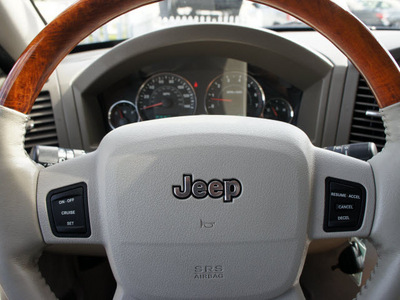 jeep grand cherokee 2007 blue suv overland gasoline 8 cylinders rear wheel drive automatic 33021