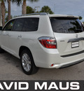 toyota highlander 2008 white suv hybrid hybrid 6 cylinders all whee drive automatic 32771