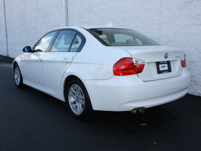 bmw 3 series 2006 white sedan 325i gasoline 6 cylinders rear wheel drive automatic 27616