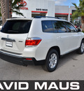 toyota highlander 2012 white suv gasoline 6 cylinders front wheel drive automatic 32771