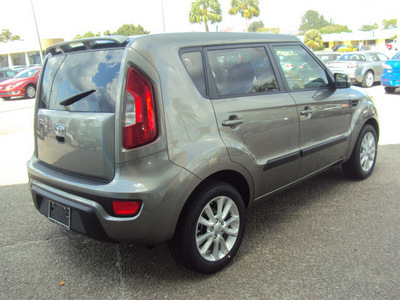 kia soul 2012 titanium hatchback 4 cylinders front wheel drive automatic 32901