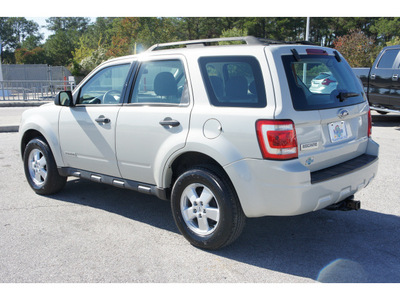 ford escape 2008 lt  green suv xls gasoline 4 cylinders front wheel drive automatic 77388